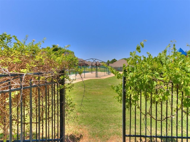 19609 Filly Dr, Edmond, OK 73003 - view of yard