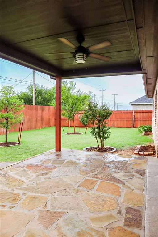 1417 Dustbowl Ln, Altus, OK 73521 - view of patio featuring ceiling fan