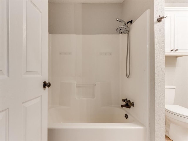 18 Whispering Meadows Rd, Shawnee, OK 74804 - bathroom with toilet and shower / bathtub combination