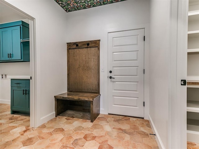 9316 NW 84th St, Yukon, OK 73099 - mudroom with baseboards