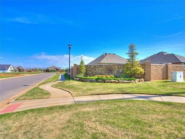 9316 NW 84th St, Yukon, OK 73099 - view of front of property with a front lawn and a residential view