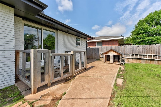 2805 SW 54th Pl, Oklahoma City, OK 73119 - view of yard with exterior structure
