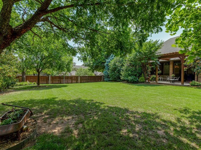 3122 Thornbrooke Blvd, Edmond, OK 73013 - view of yard with a patio