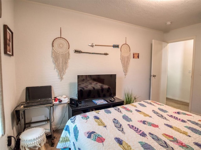 920245 S 3300th Rd, Wellston, OK 74881 - bedroom featuring a textured ceiling and crown molding