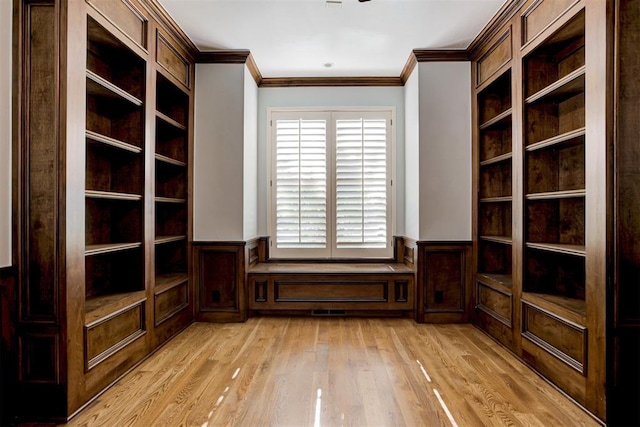 5905 Smoky Hill Trl, Edmond, OK 73034 - spacious closet featuring light wood-style flooring