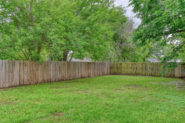 912 E Comanche St, Norman, OK 73071 - view of yard