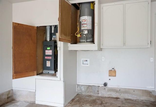 3012 SE 55th St, Oklahoma City, OK 73135 - laundry room featuring gas water heater and washer hookup