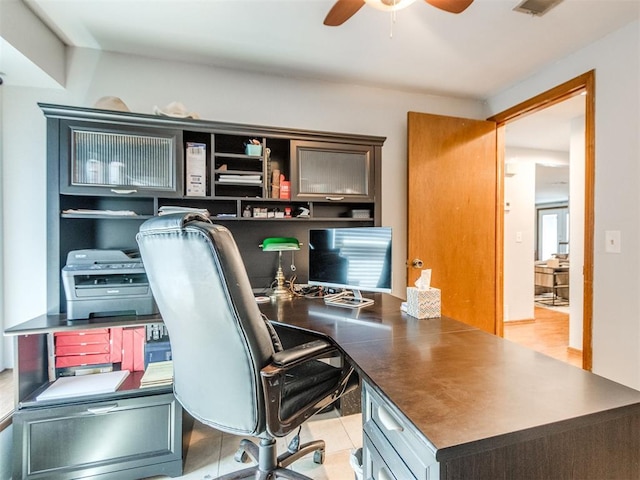 625 Jasmine Pl, Edmond, OK 73003 - office space with a ceiling fan