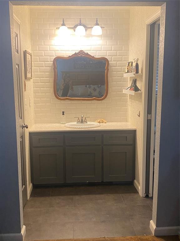 308 Jeffrey Laird Pl, Moore, OK 73160 - bathroom with vanity