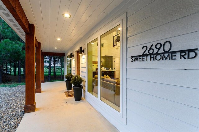 2690 Sweet Home Rd, Broken Bow, OK 74728 - view of patio