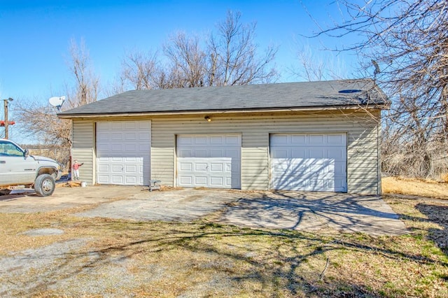 1505 N Piedmont Rd, Yukon, OK 73099 - view of detached garage