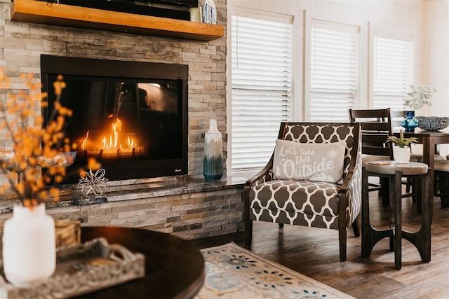 192 Grape Trl, Broken Bow, OK 74728 - living area featuring wood finished floors and a fireplace