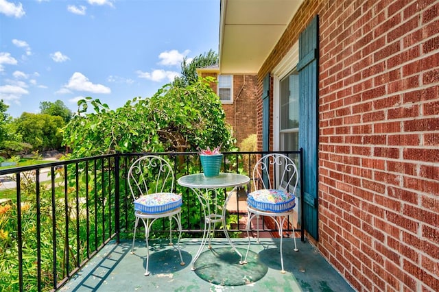 2721 NW 45th St, Oklahoma City, OK 73112 - view of balcony