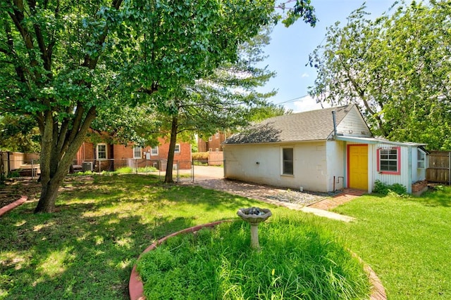 2721 NW 45th St, Oklahoma City, OK 73112 - view of yard