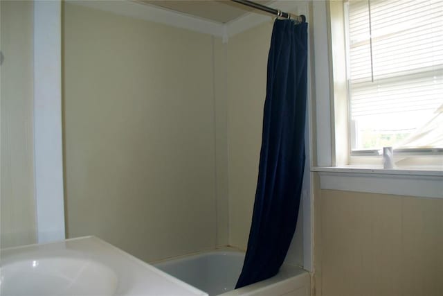 1014 S Dewey Ave, Chandler, OK 74834 - full bath with shower / bathtub combination with curtain