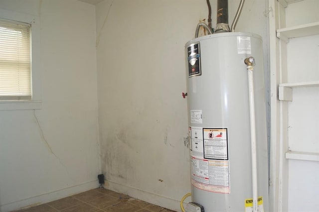 1014 S Dewey Ave, Chandler, OK 74834 - utilities with gas water heater