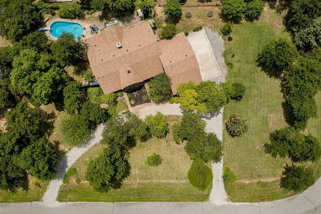 3824 Smoking Oaks Dr, Oklahoma City, OK 73150 - aerial view of a pool