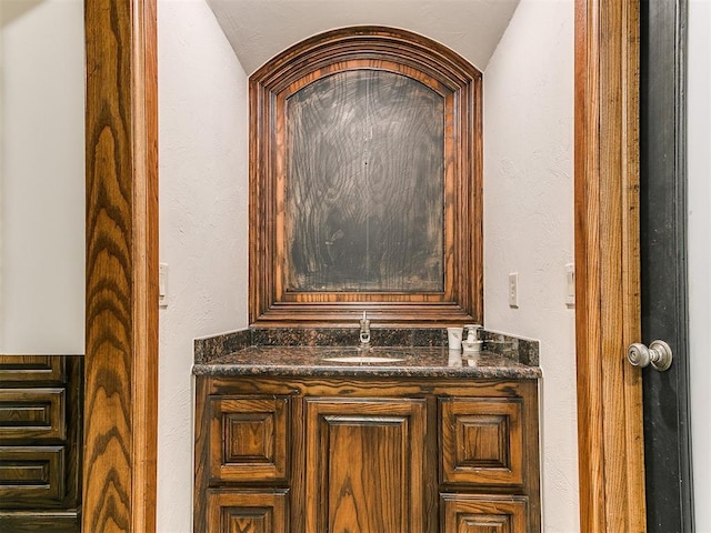 212 W Ridgewood Dr, Midwest City, OK 73130 - detailed view of a sink