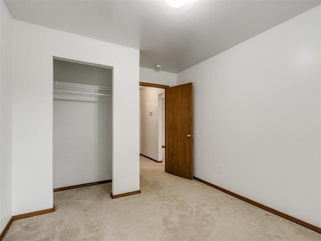 4537 SE 80th St, Del City, OK 73135 - unfurnished bedroom featuring carpet flooring, a closet, and baseboards