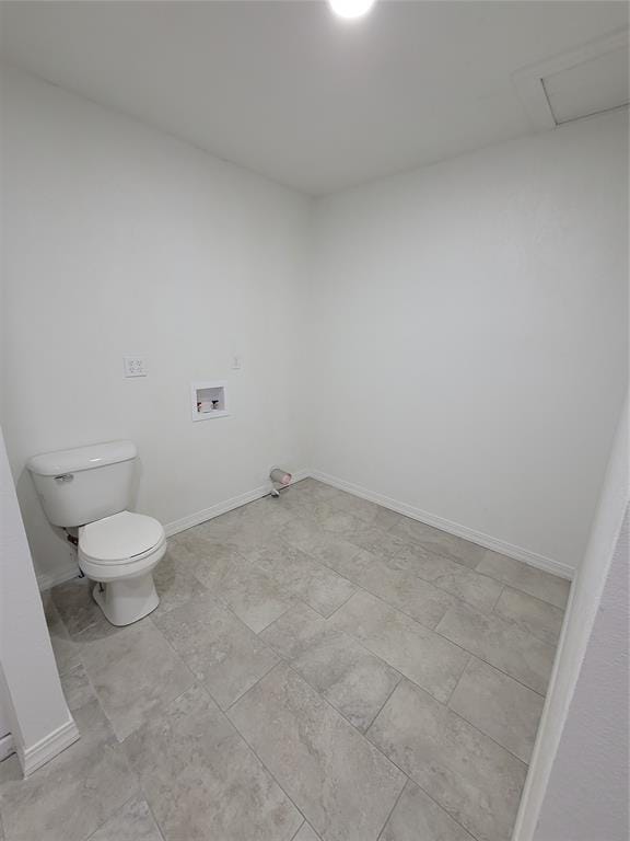 1228 Santa Fe Dr, Clinton, OK 73601 - bathroom featuring toilet