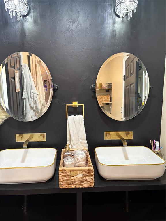 32629 S Airline Rd, Pauls Valley, OK 73075 - bathroom with a sink