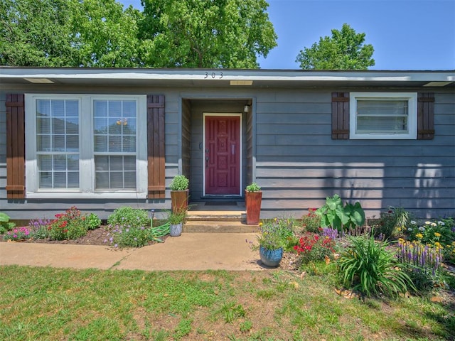 303 W Meek St, Wayne, OK 73095 - view of front facade