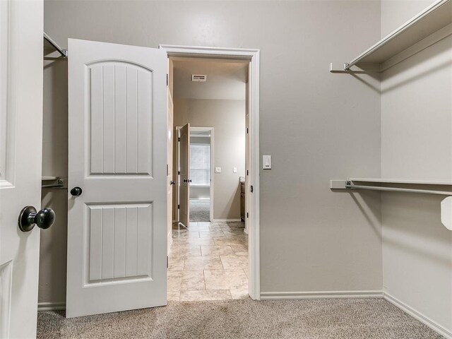 8344 NW 137th St, Oklahoma City, OK 73142 - view of walk in closet