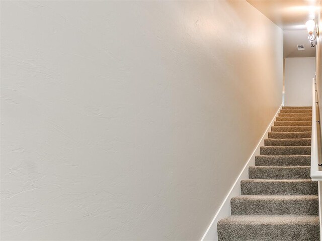 8344 NW 137th St, Oklahoma City, OK 73142 - view of staircase