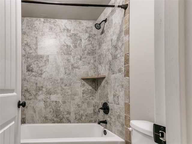 8344 NW 137th St, Oklahoma City, OK 73142 - full bath featuring toilet and bathing tub / shower combination
