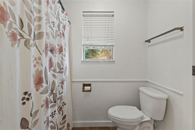 1206 N Kaiser Rd, Weatherford, OK 73096 - bathroom with toilet and a shower with curtain