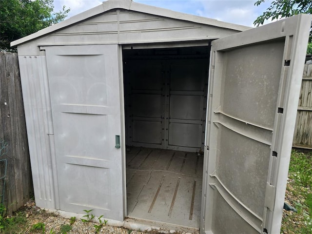 3512 Tiffany Dr, Moore, OK 73160 - view of shed