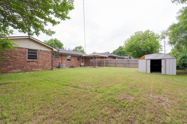 3901 NW 56th Pl, Oklahoma City, OK 73112 - view of yard featuring central AC unit