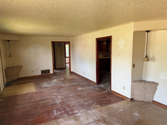 2521 Mickey Rd, Del City, OK 73115 - photo 10