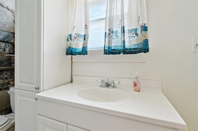 624 N Wentz St, Guthrie, OK 73044 - bathroom with vanity and toilet