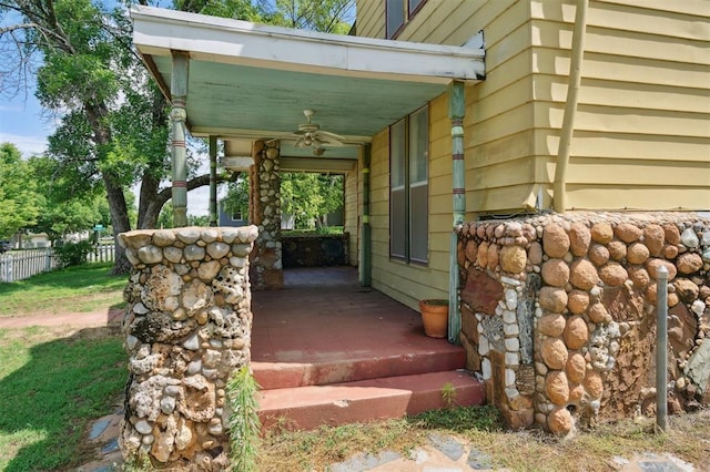 624 N Wentz St, Guthrie, OK 73044 - doorway to property with a porch and a ceiling fan
