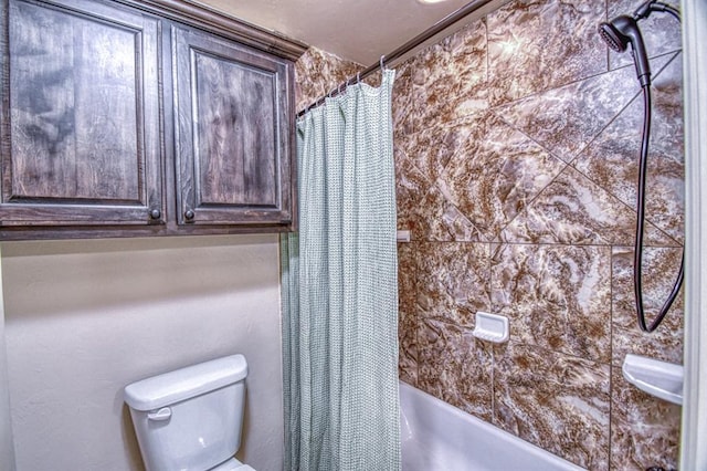 5524 SE 57th St, Oklahoma City, OK 73135 - bathroom featuring shower / tub combo with curtain and toilet