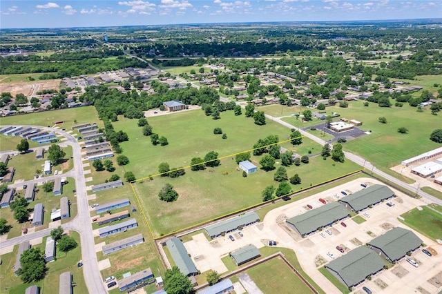 523 W Country Club Rd, Chickasha, OK 73018 - photo 10