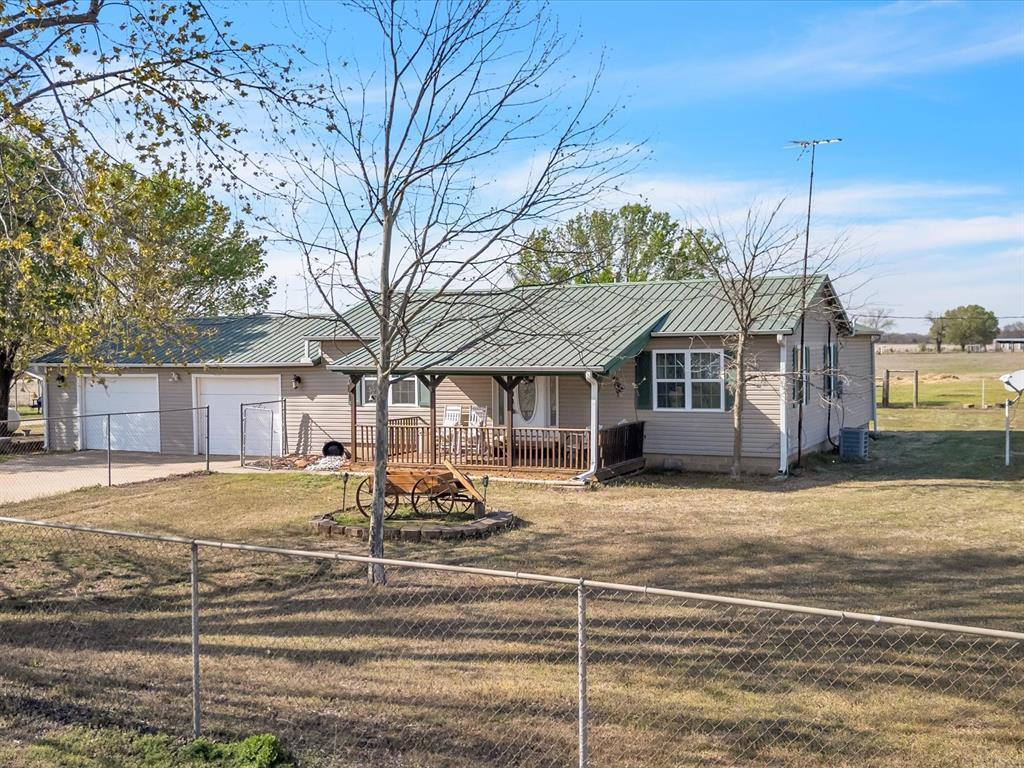 35345 Ew 1240th Rd, Seminole, OK 74868 - photo 1