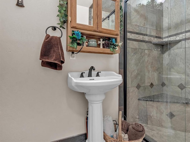 35345 Ew 1240th Rd, Seminole, OK 74868 - bathroom with a stall shower and a sink