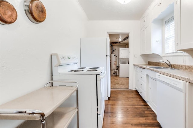 1502 NW 39th St, Oklahoma City, OK 73118 - washroom with stacked washer and clothes dryer, wood finished floors, and gas water heater