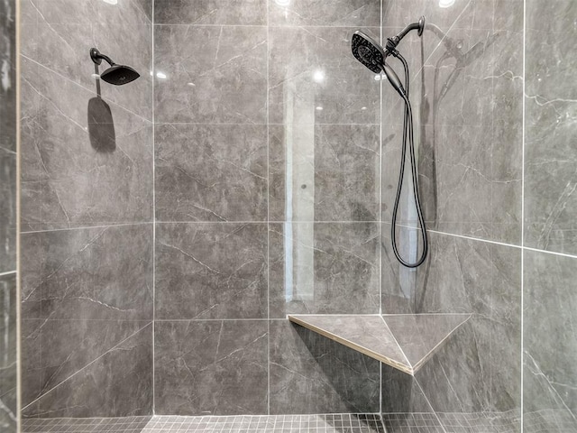 1116 Gateway Bridge Rd, Edmond, OK 73034 - full bathroom with tiled shower