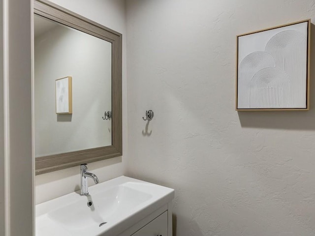 1110 Sherwood Ln Unit 223, Nichols Hills, OK 73116 - bathroom featuring vanity