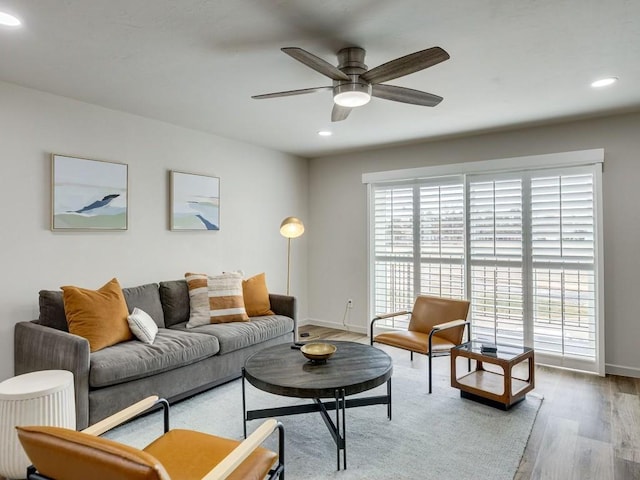 1110 Sherwood Ln Unit 223, Nichols Hills, OK 73116 - living room featuring wood finished floors, recessed lighting, and ceiling fan