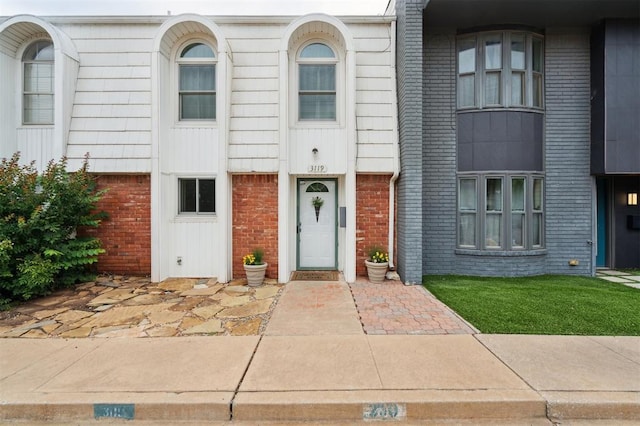 3119 W Wilshire Blvd, Oklahoma City, OK 73116 - view of front of home with brick siding