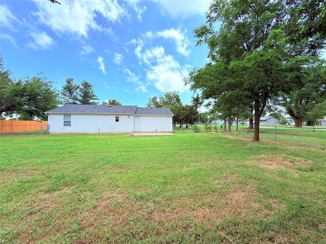 402 E 6th St, Amber, OK 73004 - view of yard