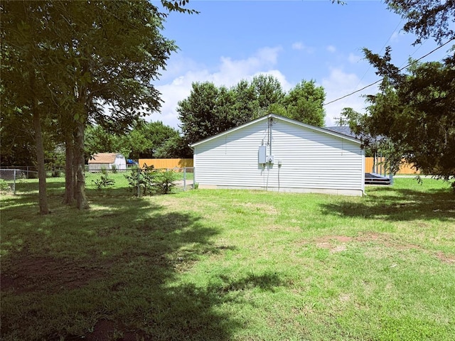 402 E 6th St, Amber, OK 73004 - view of yard