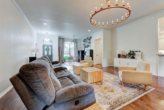 608 Shadow View Ct, Norman, OK 73072 - living room with a chandelier, baseboards, ornamental molding, wood finished floors, and recessed lighting