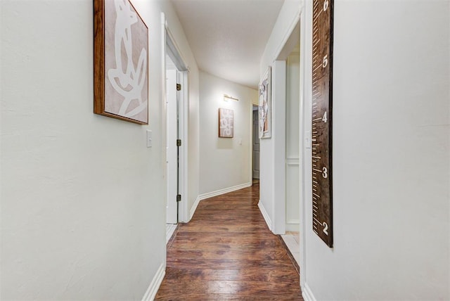 608 Shadow View Ct, Norman, OK 73072 - corridor with wood finished floors and baseboards