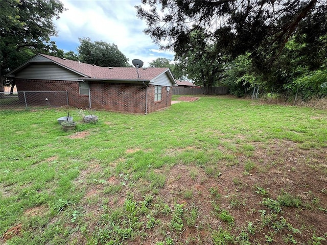3014 S Mission St, Anadarko, OK 73005 - view of fenced backyard