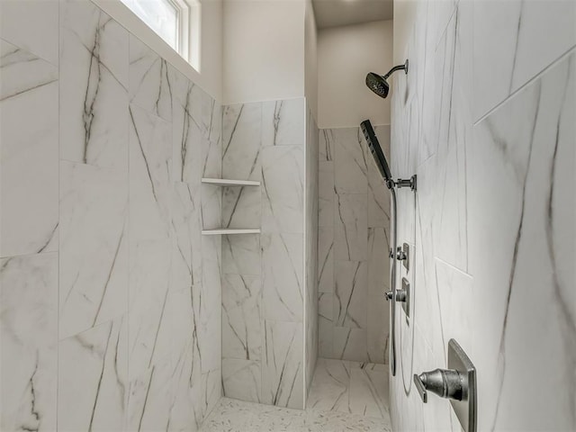 5812 Cimarron Mnr, Guthrie, OK 73044 - bathroom featuring a tile shower
